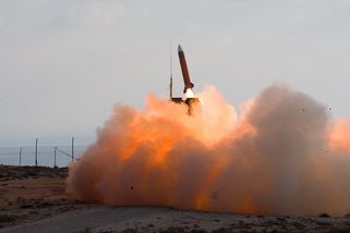 NATO může ustát první úder. Pak může začít docházet to nejdůležitější