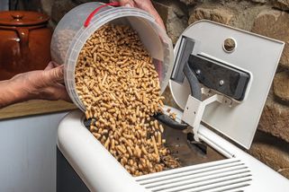 Při koupi pelet narazil muž ze Šumperska na podfukáře. Opatrnost mu ušetřila peníze
