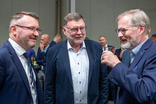 Nová „kupónovka“? Vlivný člen ODS má plán, jak získat peníze od lidí. Experti varují