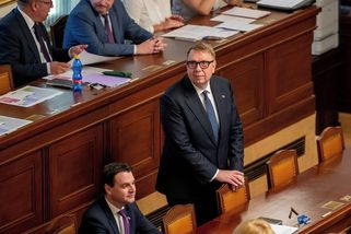 Rodičovský příspěvek se zvedne. Spor je o to, kdo na vyšší částku dosáhne - Novinky