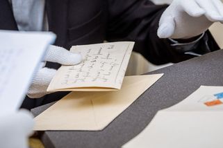 Obsah obálky jsem znala, ale mlčela jsem, řekla dcera Masarykova tajemníka - Seznam Zprávy