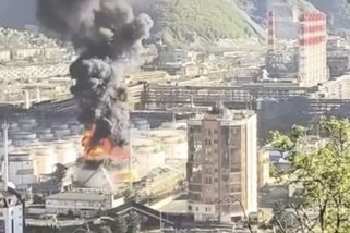 Obrazem: Rafinerií v Tuapse otřásl další výbuch, pak město zahalil černý dým - Seznam Zprávy