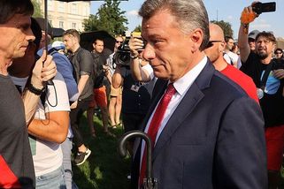sinmed.cz/politika/komentar-dozivoti-pro-blazka-1028.html?utm_source=www.seznam.cz&utm_medium=seznam_distribuce&utm_campaign=lide
