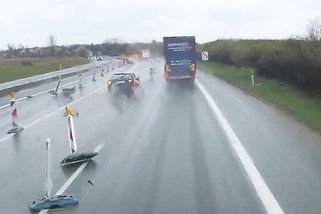 Naboural dopravní značení a připravil tak nepříjemné překvapení ostatním řidičům | Odchyceno na dashcam