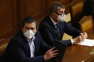 Miliardy létaly na všechny strany. NKÚ popsal rozhazování státu za covidu - Novinky