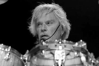 Zemřel bubeník ZZ Top Frank Beard - Novinky