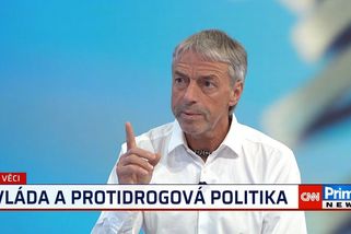 Začne umírat více lidí, varuje Bém Babiše kvůli drogové agendě. Kratom? Policie je prý trapná | CNN Prima News