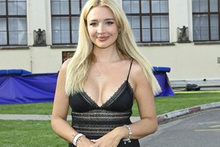 ŽENA-IN - Šaty ze Sheinu a kytice z lesa: Vítězka Zrádců se vdala, utratit úspory za svatbu jí ale přišlo hloupé