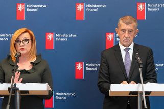 Druhý nejhorší rozpočet v historii. Je to cesta ke zdražování hypoték a směr ke státnímu bankrotu - Echo24.cz
