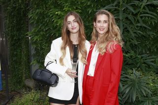 Dcera Jany Bernáškové je celá máma. Justýna je modelka a herečka, která chce prorazit v New Yorku - Médium.cz