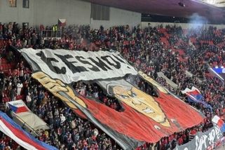 prahain.cz/sport/fotbal/novy-trener-fotbalove-reprezentace-bookmakeri-uz-maji-favority-27869.html?utm_source=www.seznam.cz&utm_medium=seznam_distribuce&utm_campaign=lide