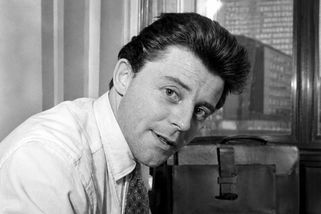 Gérard Philipe jako Fanfán Tulipán: České kořeny a diagnóza, kterou před ním žena tajila - Médium.cz