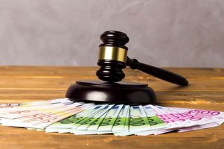 Neplatí alimenty? Vězení zní dobře, ale dítěti to svačinu nekoupí - Médium.cz