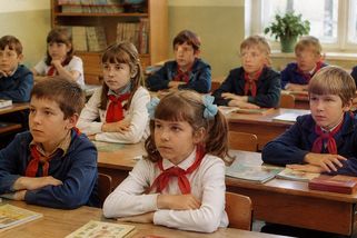 Piják a flusačka: Za socialismu to měl v aktovce každý školák. Dnešní děti by nevěděly, co s tím - Médium.cz
