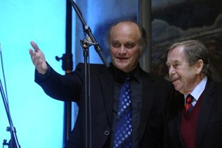 Vyznamenání od Pavla jsem odmítl. Dělá se z něj druhý Havel, chartisty nechápu, říká Kocáb
