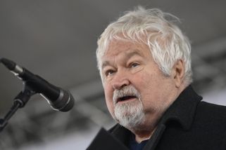 Pithart: Možná, že jsme poslední generace, která ještě žila v demokracii