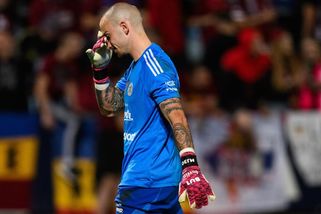 Další kiks brankáře v lize. Tohle si nemůžeme dovolit, štvalo asistenta Dynama - Sport.cz