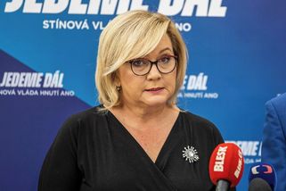 Jak Schillerová bere koblihám argument - Médium.cz
