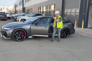 Policie v Praze zasahovala u prodejce luxusních aut, desítky jich zabavila - Novinky