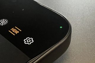 Varování pro uživatele OS Android: pakliže vidíte na displeji zelenou „kapsli“, sledují vás a poslouchají