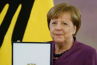Merkelová za sebou pálí mosty, opouští i vlivnou nadaci spojenou s CDU - Novinky
