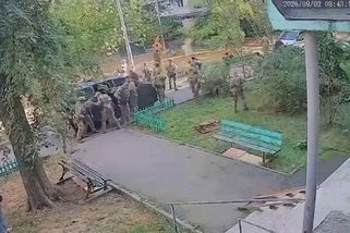 Naprostá ostuda, okomentoval Zelenskyj přestřelku tajných služeb v Kyjevě. Na sítích se šíří video - Novinky