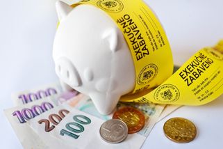 Exekutoři v rámci Milostivého léta zastavili 42 tisíc případů. Čísla jsou zkreslená a neúplná, namítají kritici — HlídacíPes.org