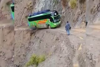 Nejhorší MHD linky na světě. Do těchto autobusů vleze snad jen blázen, přesto jsou plné | Emhádéčko