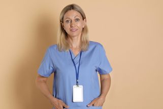 Zdravotní sestra Marie: Sice se skoro nevidíme, ale vyděláváme dost na pohodlný život i hezké stáří - Proženy.cz
