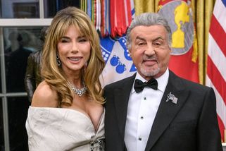 Sylvester Stallone slaví 80 let. Předvídali mu elektrické křeslo, dnes má za sebou odmítnuté miliony i boj o život