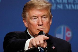 Trump chce, aby země NATO na obranu dávaly pět procent HDP, nikoliv dvě - Novinky