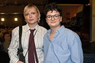 Těší se až uzavřou manželství. Karolína, dcera Aleny Mihulové a Karla Kachyni, ukázala ve společnosti přítelkyni