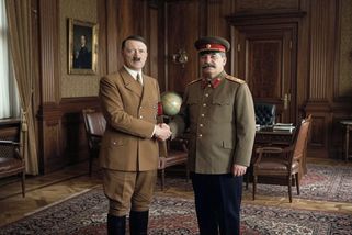 Stalin svou politikou stvořil Hitlera a pak ho zase zničil - Médium.cz