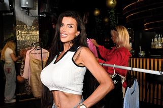 Poprvé na veřejnosti v nové image: Lela Vémola si výraznou změnu chválí. Pomohla jí k důležitému kroku - Super.cz