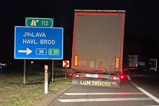 Policie na D1 odhalila 30 přestupků kamionů