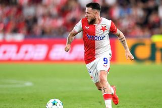 Slavia začala přípravu bez dvou hráčů. Klub řeší jejich angažmá v jiném klubu - Sport.cz