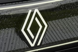 Automobilka Renault bude vyrábět vojenské drony - Novinky