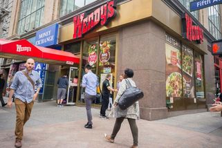 Řetězec s hamburgery Wendy ́s chce do Česka - Novinky