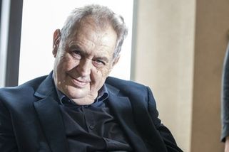 prahain.cz/politika/zeman-znovu-na-hrad-kandidaturu-nevyloucil-v-koutku-duse-o-ni-uvazuje-28411.html?utm_source=www.seznam.cz&utm_medium=seznam_distribuce&utm_campaign=lide