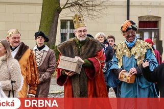 Petice proti černým tvářím koledníků vyvolala bouři. Trapní mravokárci, odmítá iniciativu olomoucký hejtman