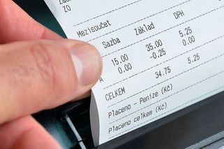 Ušetří se tuny papíru. Vláda dala zelenou digitálním účtenkám - Novinky