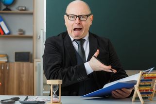 Platy ve školství jsou financovány díky černým duším - Médium.cz