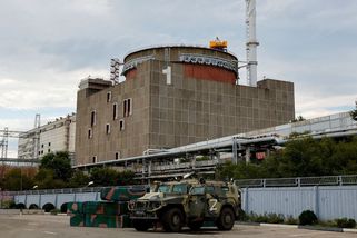 Zelenskyj varuje svět: Rusové zvažují teroristický útok na Záporožskou elektrárnu s únikem radiace - Novinky