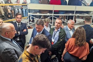 Fotky: Poslanci museli do krytu kvůli hrozbě útoku. Litva vyhlásila poplach - Seznam Zprávy