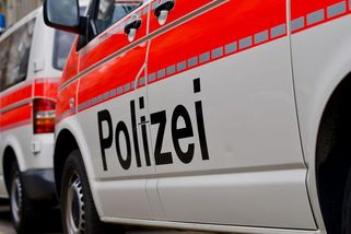 Policisté a záchranáři zasahují po střelbě na rave party ve Švýcarsku - Seznam Zprávy