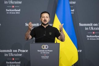 Vzít Ukrajinu do NATO? Bývalý diplomat vysvětlil, jakým směrem se ubírá Zelenského myšlení