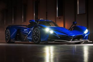 Česko má svůj supersport! Praga Bohema má 710 koní a váží 982 kg. 30 milionů vám ale stačit nebude - Garáž.cz