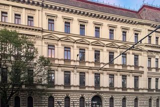 Židovská obec žaluje stát, chce zpátky bývalou radnici zabavenou nacisty - Seznam Zprávy