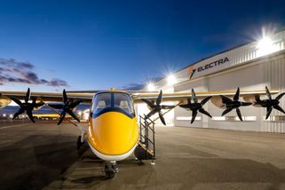 denikvektor.cz/ekonomika/klasicke-letadlo-ale-hybridni-pohon-a-osm-vrtuli-staci-mu-stometrova-draha-3827.html?utm_source=www.seznam.cz&utm_medium=seznam_distribuce&utm_campaign=lide