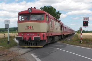 Železniční přejezd Slavnica na Slovensku | Železniční přejezdy